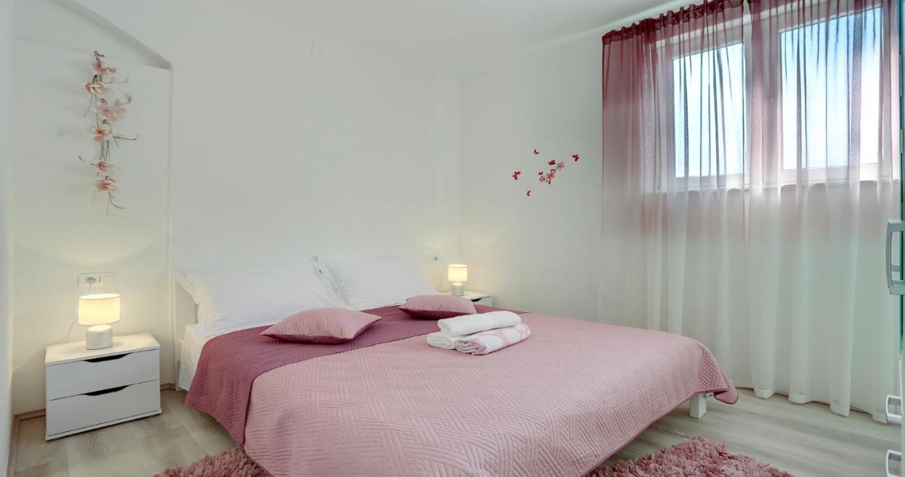 Adorable Apartment Ena Kaštela Extérieur photo