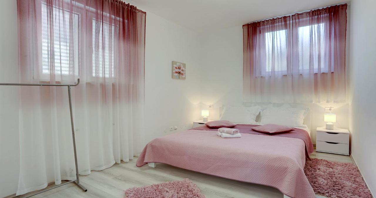 Adorable Apartment Ena Kaštela Extérieur photo
